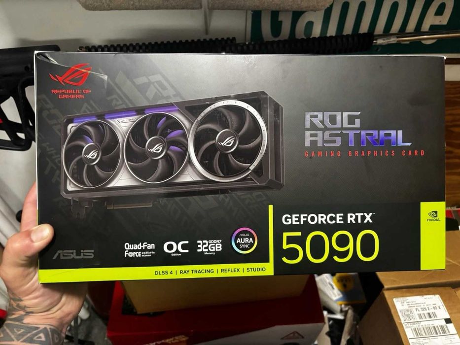 Asus Rog Astral GeForce RTX 5090. Доставка от Холандия.