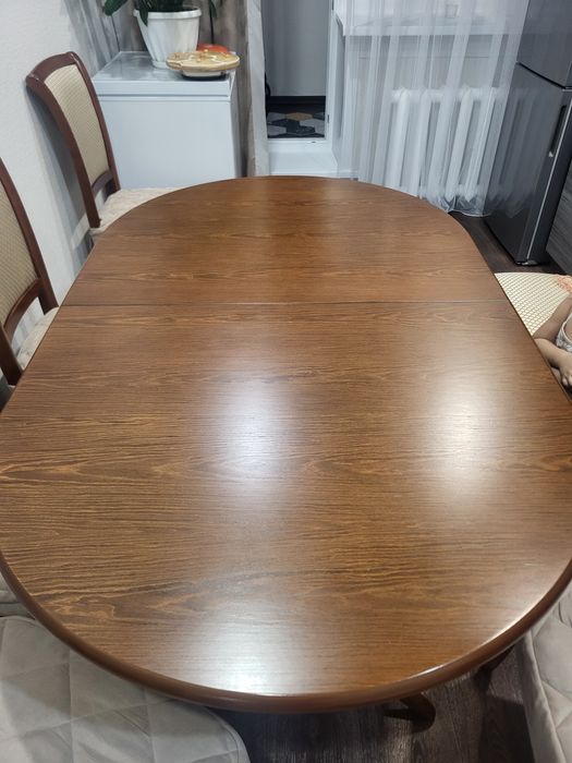 Продам стол со стулями