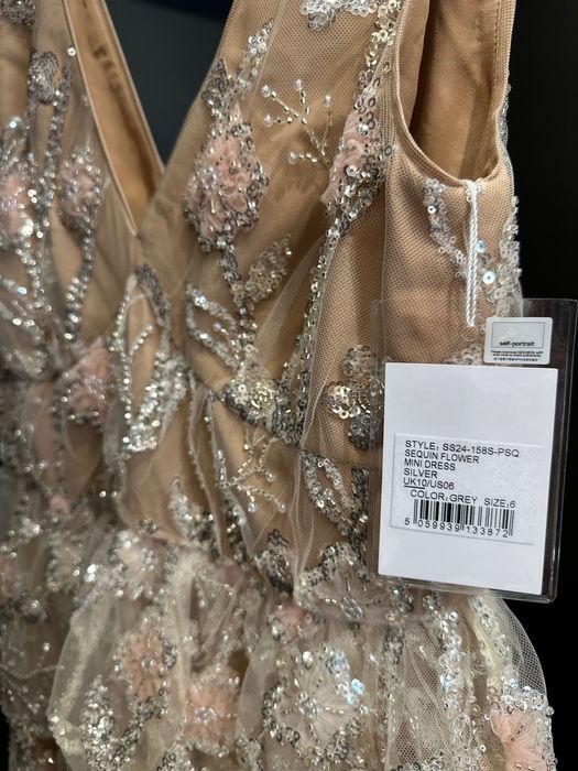 Self-Portrait рокля с пайети и флорални апликации