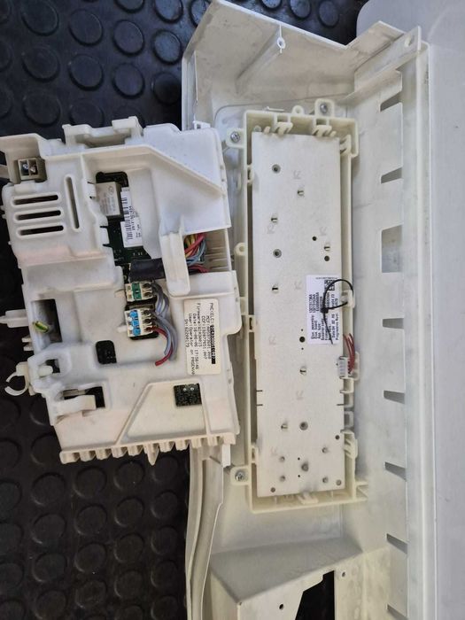 Placa electronica masina de spalat Zanussi Lindo 300 ZWSG6120V, modul bord comanda/R23