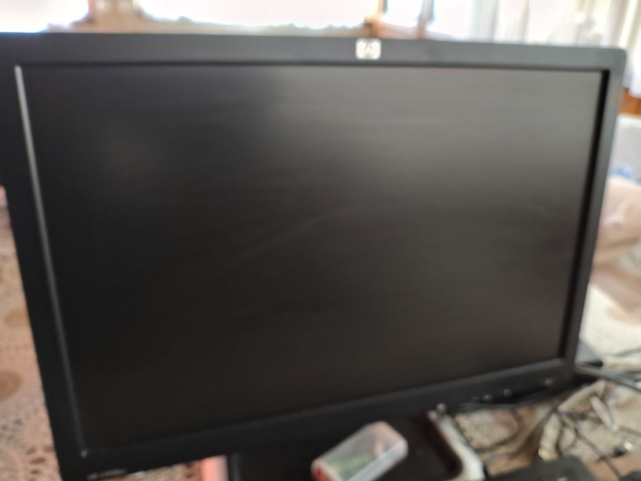 Компютър и монитор windows 11