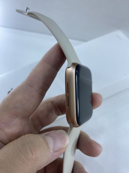 Умные часы Apple Watch SE 44mm