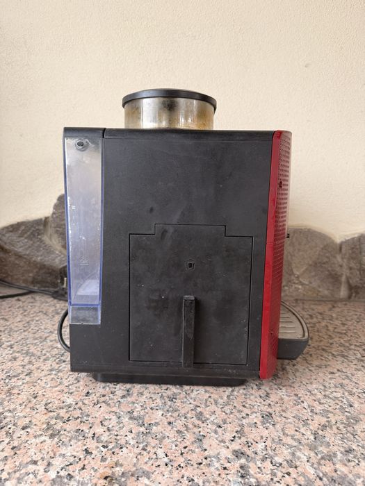 Espressor automat Krups / Râșniță încorporată