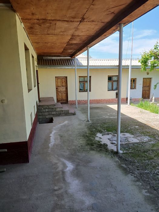 Uzun tumanida Hovli sotiladi