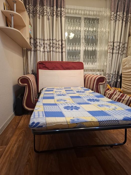 Продается диван комплект