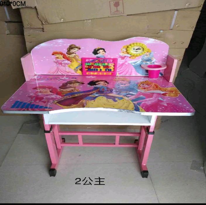 Детский столик + стульчик с мульчашными рисунками!! Детская Парта