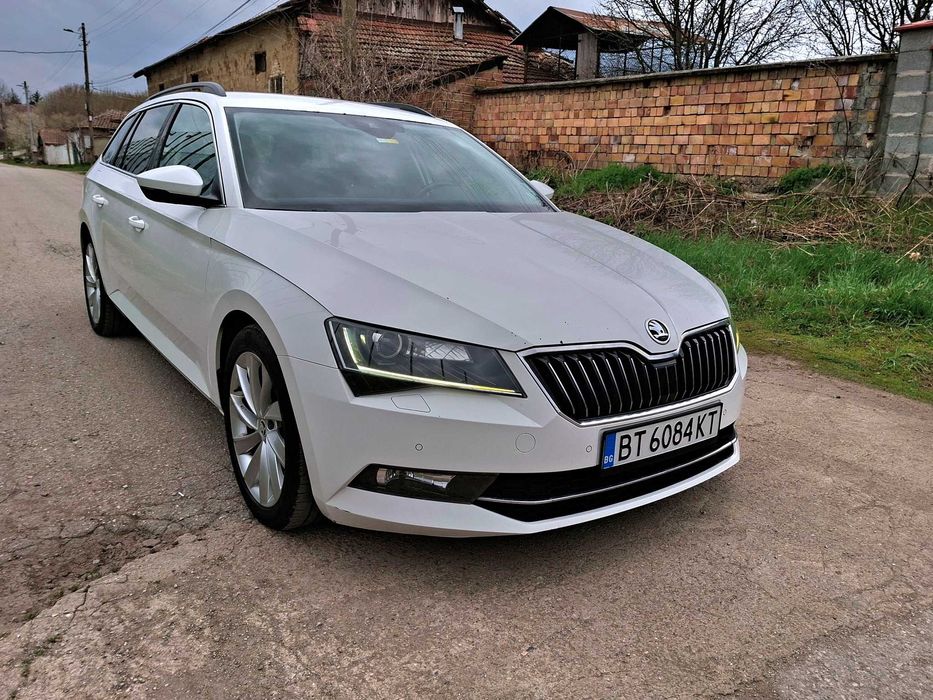Skoda Superb 1.6TDI Отлично състояние*Здрав*Поддържан