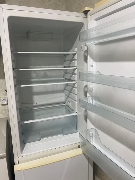 Холодильник на разбор