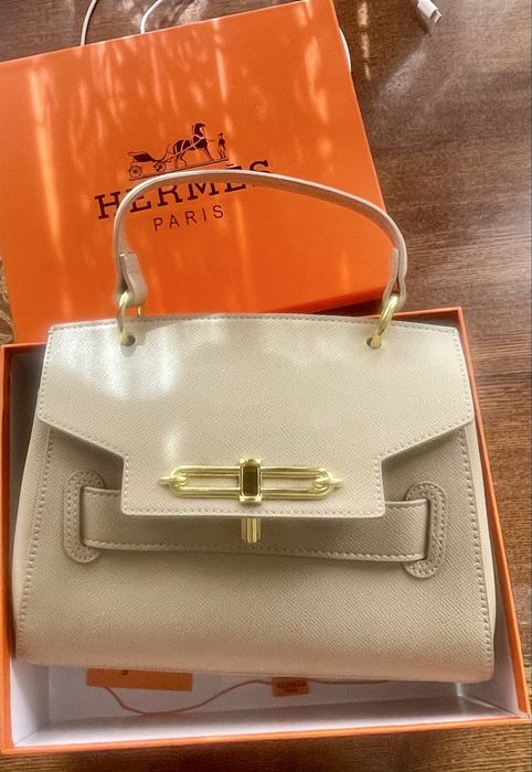 Сумка  новая Hermes размер 18/24