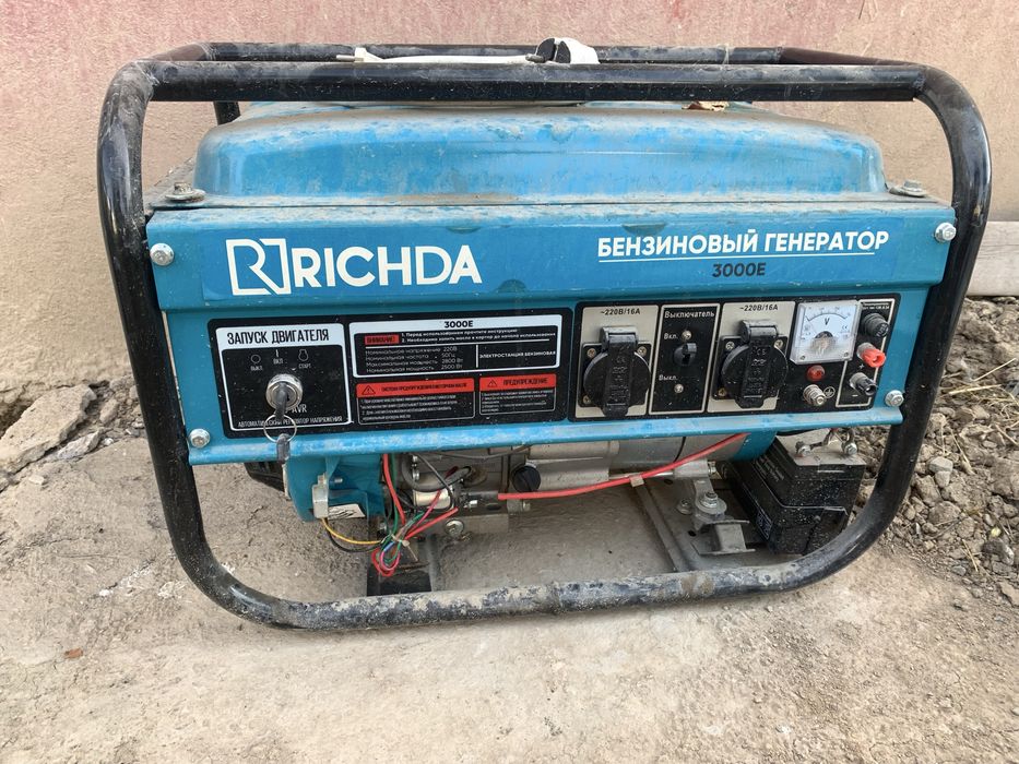 Richda бензиновый генератор 3000E