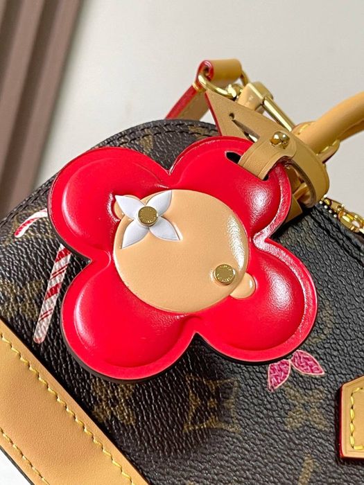 Geanta Louis Vuitton Nano Alma