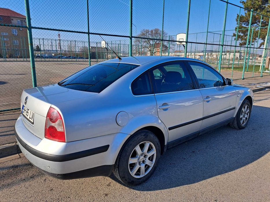 VOLKSWAGEN Passat 2002 — imagine 3