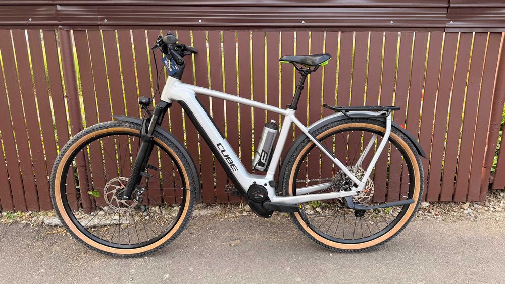 Cube Kathamandu 29'er 2024 ca NOU smart 2024 full XT frane 4 pistoane E-Bike Bicicleta Electrica oras trekking