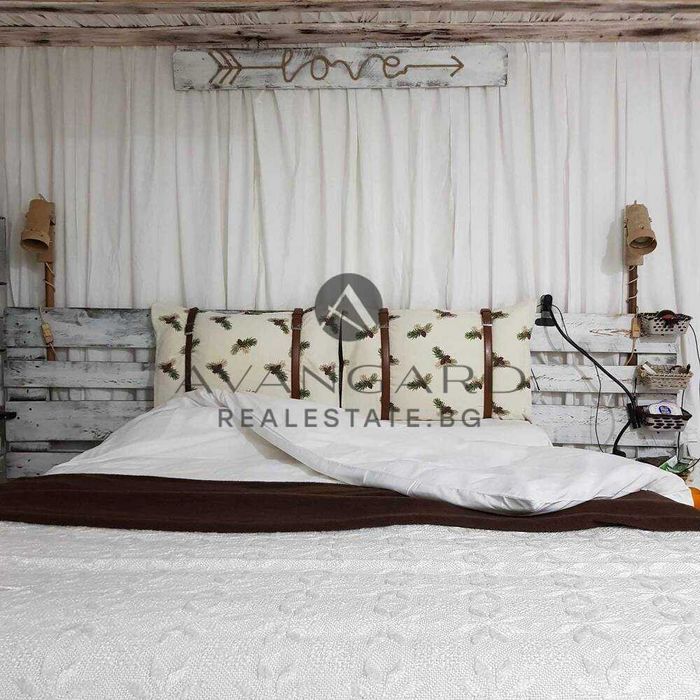 Продава се Къща в Пловдив, Център - 308 кв.м за 1822 €/кв.м - Снимка #1