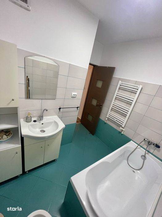 Apartament 1 camera, 34 mp + curte proprie 28 mp + loc de parcare, Red