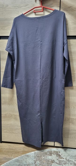 Женские платья Б/у по 3000тг