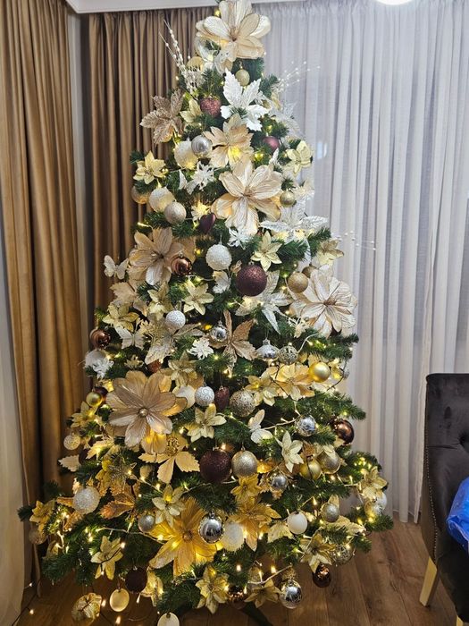 Brad de Craciun artificial cu aspect natural, inaltime 260 cm, verde,