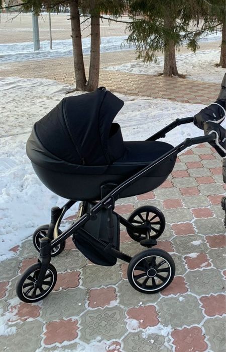 Продам коляску 2 в 1
