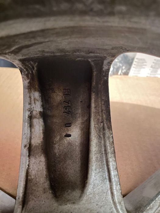 Джанти Rial 17“ цола 5 x 112 7.5J x 17H2 ET 36 от Audi A4 x 4бр.
