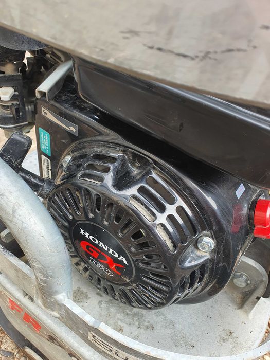 Swepac Fr95 compactor 95kg Honda GX160 an 2022 f putin folosit ca nou