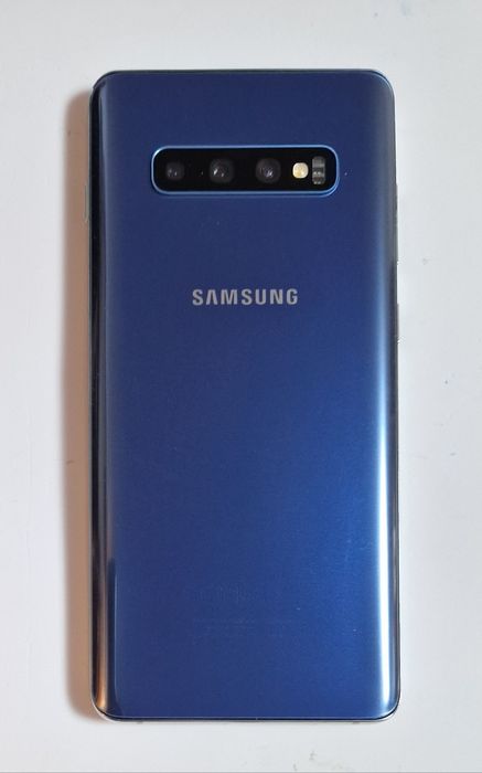 Vănd telefon SAMSUNS S10 plus, mem 128 / 8 ram