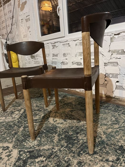 Ретро трапезни столове