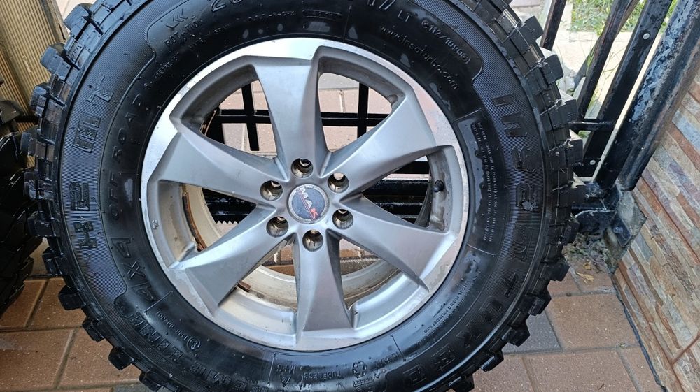 Jante 17"  nissan navara/pathfinder