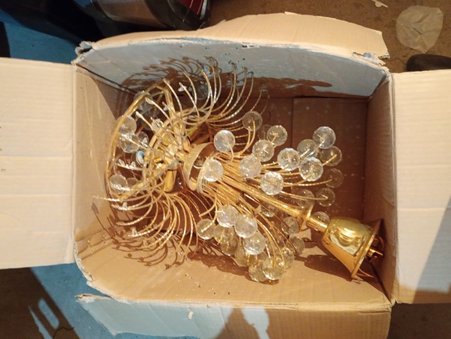 Люстры Хорошие!!!