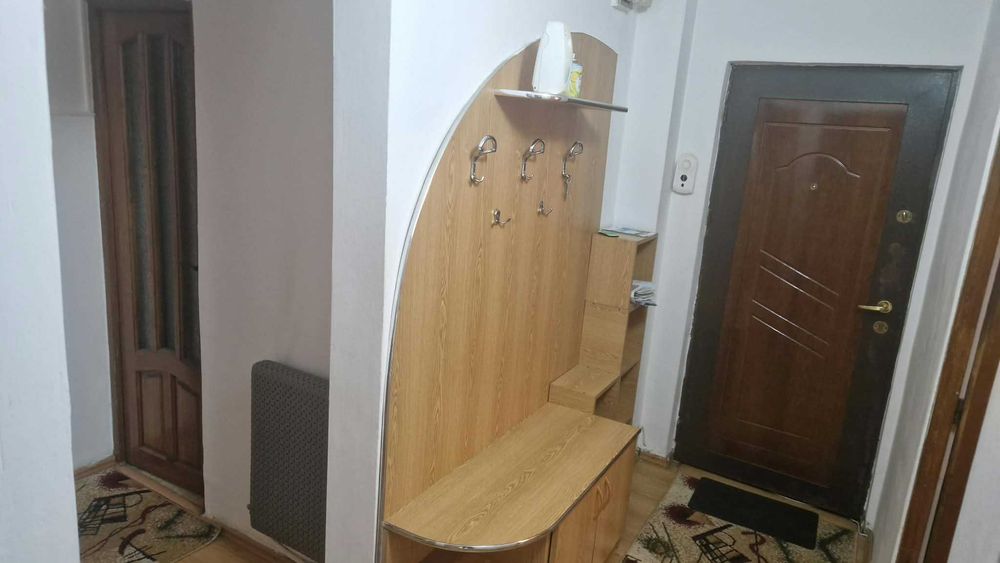 Apartament 3 camere decomandate, 2 băi, de închiriat, sens giratoriu Mănăștur-Zorilor
