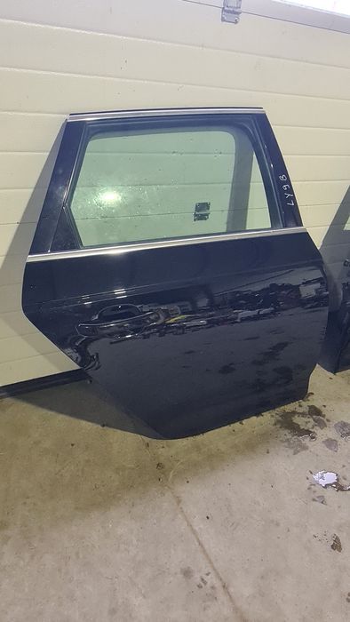 Usa dreapta spate audi a4 b9 break an 2018 negru cod culoare LY9B