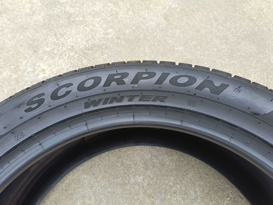 Doua anvelope iarna 285 45 22 pirelli scorpion winter 7,5 mm 2024