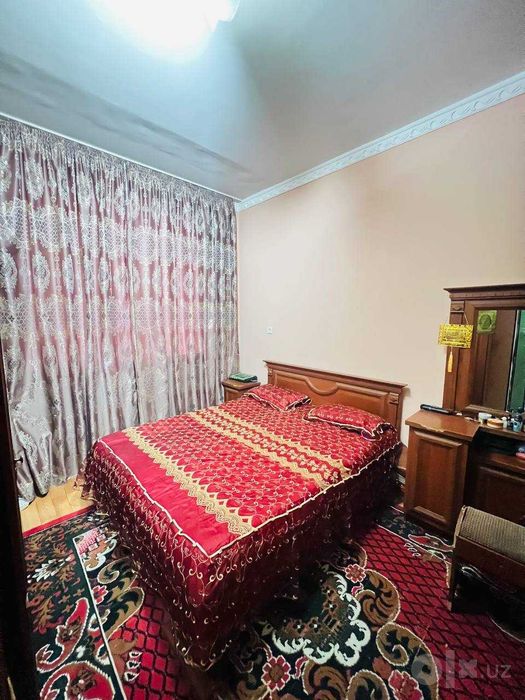 3 xonali kartira sotiladi. 5 mikrorayonda.