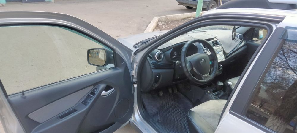 Продам ладу калину 2 кросс