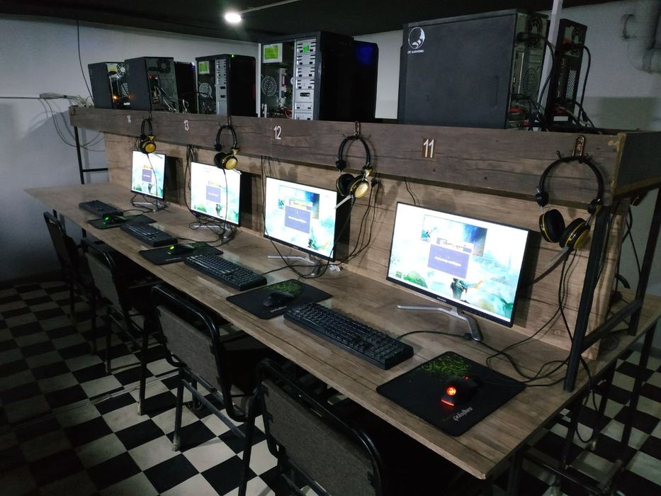 Kampyuterlar sotiladi 15 dona