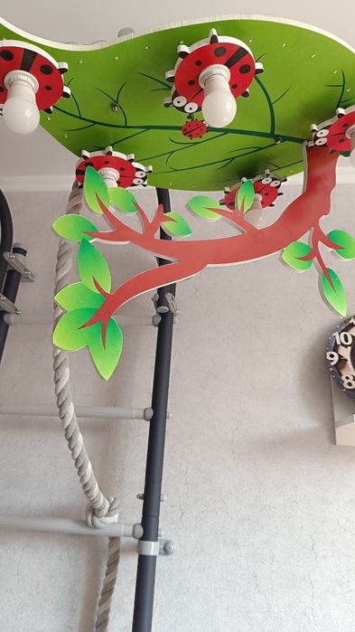 Потолочная люстра для детской комнаты