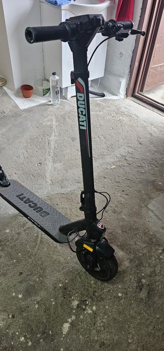 Trorineta electrica ducati pro 2 plus