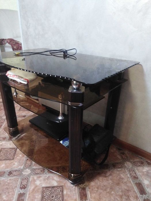 Подставка для телевизора