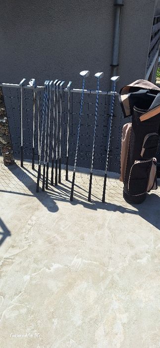 Комплект стикове за голф + калъф