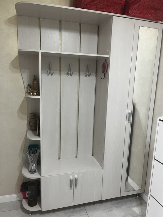 Продам прихожую