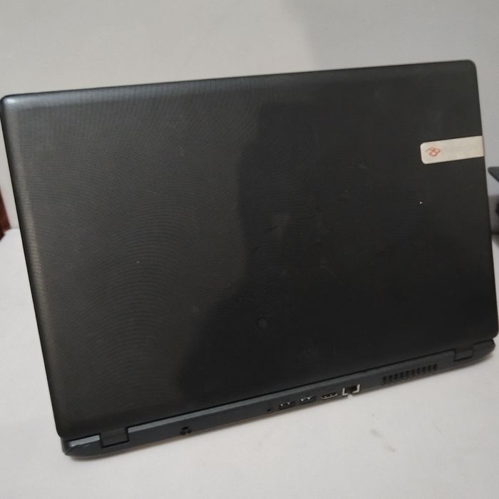 Продам ультрабук packard bell.