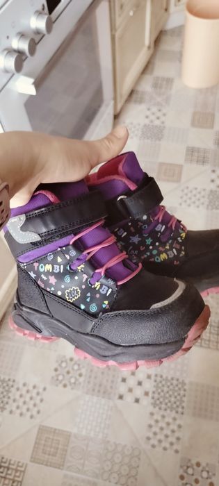 Продам ботинки весна 26 размер