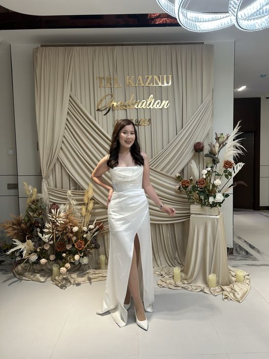 Элегантное вечернее платье