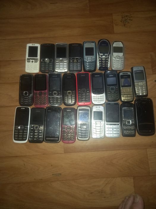 Продаю телефоны нокиа орегенал