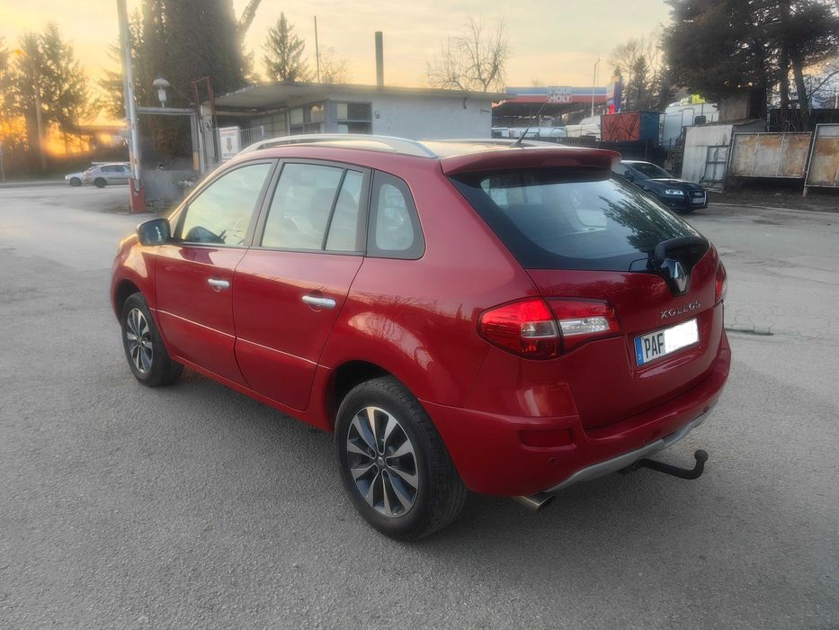 Renault Koleos 2.5 i бензин 4х4