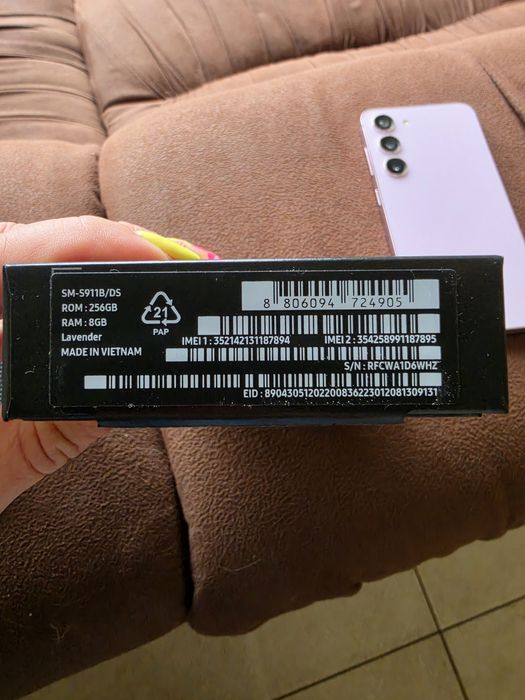 Телефон Samsung S23
