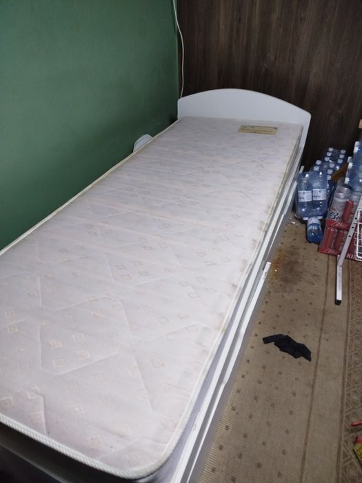 Кровать односпальная