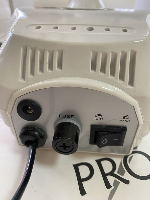 Електрическа пила - Бяла