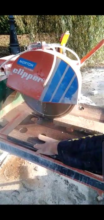 Placa compactoare ,bobcat ,picamer, masina taiat asfalt,cilindru comp