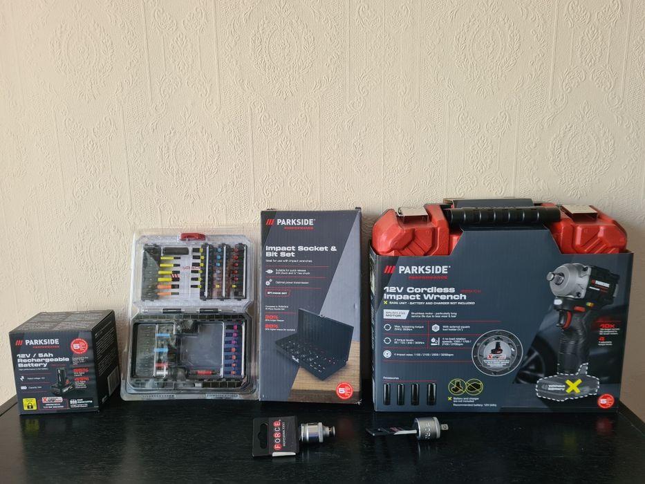 Комплект Гайковерт Parkside Performance 12V с батерия 5ah, накрайници и вложки
