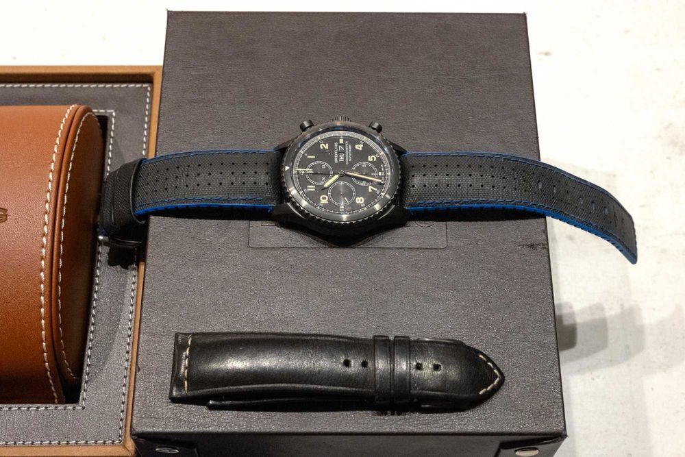 Breitling Navitimer 8 Chronograph Black Steel Модел: M13314101B1X1